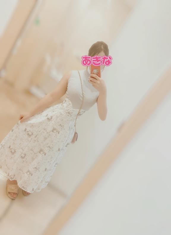 あきな 写メ日記 5/22(木) 00:35