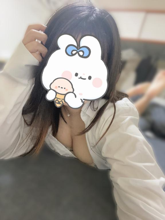 はる 写メ日記 8/18(月) 06:11
