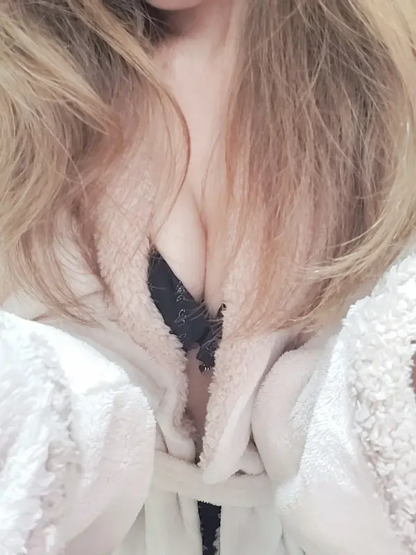 写メ日記 ひなの 3/3(火) 09:54