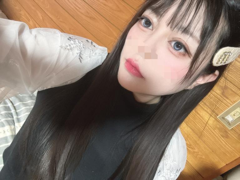 しおん 写メ日記 4/18(金) 10:56
