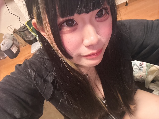 ここ 写メ日記 10/4(土) 00:16