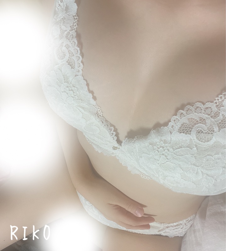 りこ 写メ日記 12/9(火) 00:39