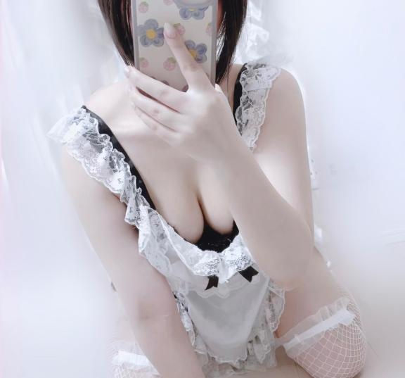 しずく 写メ日記 12/8(月) 01:36