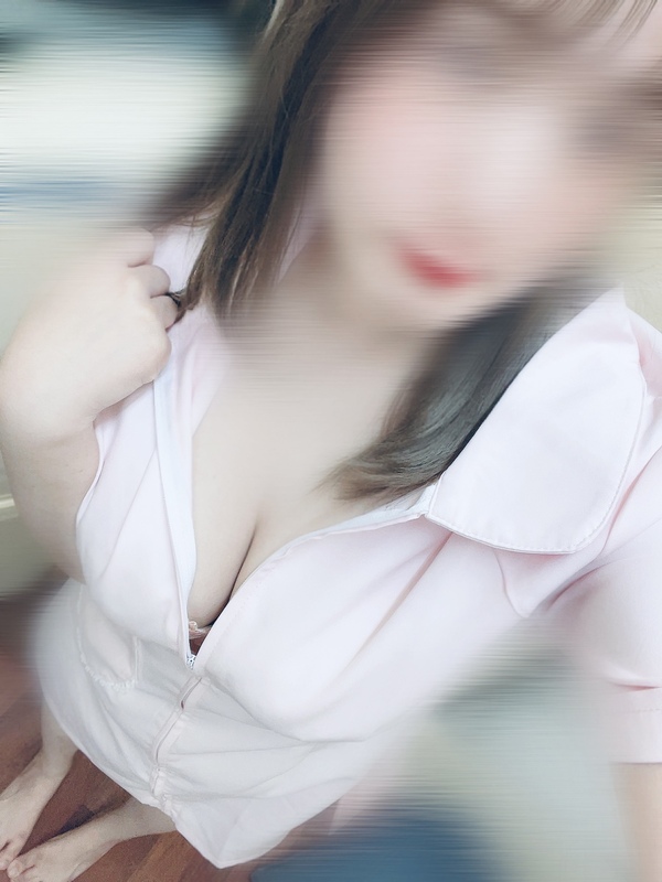 にな 写メ日記 4/6(日) 22:00