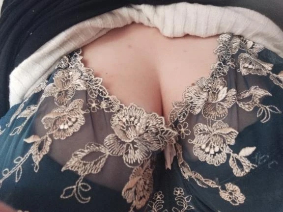 にじ 写メ日記 11/30(日) 14:38