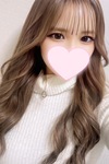 つきな