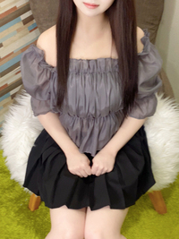 てる