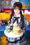 春名 葵