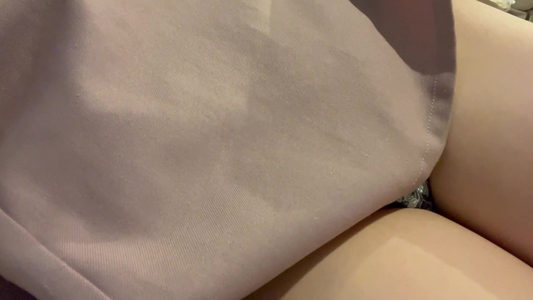 出勤パンチラ(10585) ぱいん (愛特急2006三重本店)