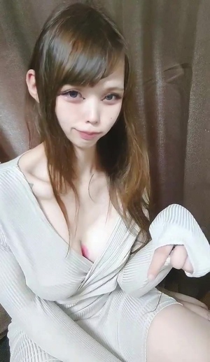 出勤パンチラ(10595) ここ (ベアトリス)