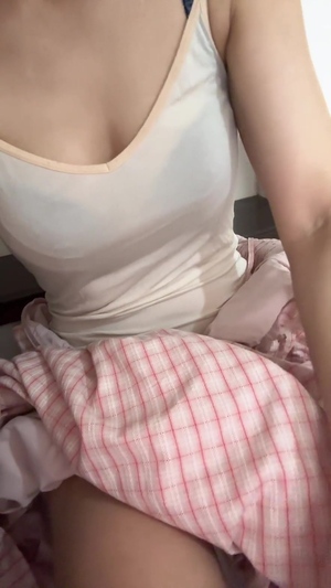 出勤パンチラ(10958) ゆい (愛特急2006三重本店)