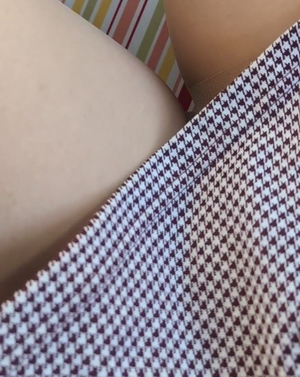 出勤パンチラ(11035) 水瀬 ななこ (De愛急行 松阪店)