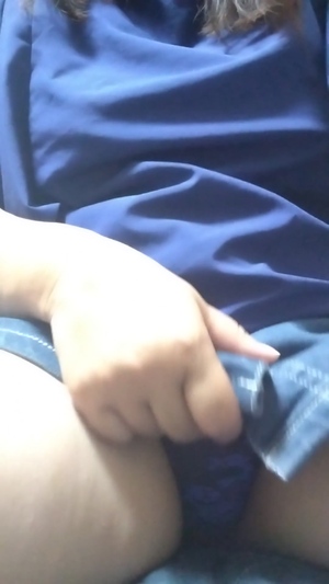 出勤パンチラ(11171) 小西梨奈 (五十路マダム 三重松阪店)