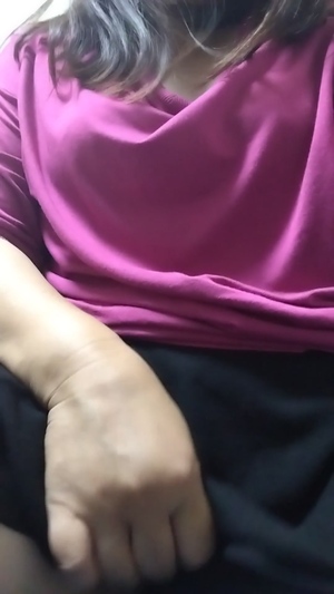 出勤パンチラ(11252) 小西梨奈 (五十路マダム 三重松阪店)