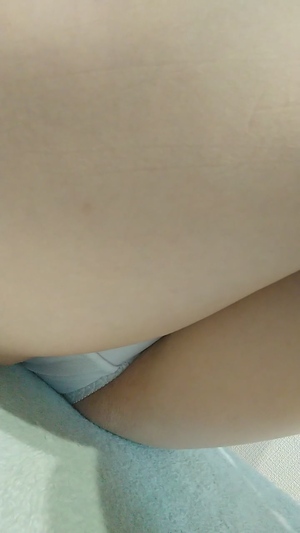 出勤パンチラ(11825) 穂坂　みらい (De愛急行　松阪店)