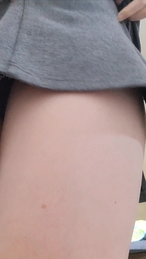 出勤パンチラ(11957) 真野（まの） (昭和道(ショウワロード)松阪店)