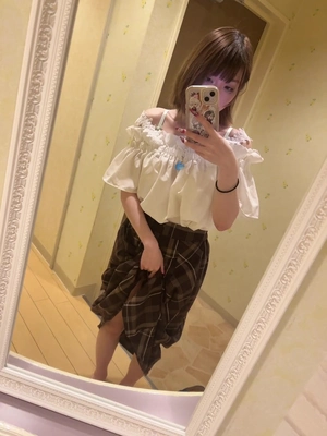 出勤パンチラ(12170) うみ (愛特急2006三重本店)