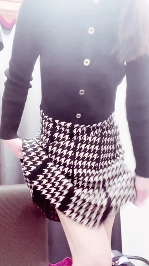 出勤パンチラ(13138) 栗田優里 (五十路マダム 三重松阪店)