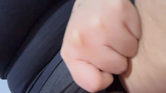 出勤パンチラ(13141) るる (昭和道(ショウワロード)松阪店)