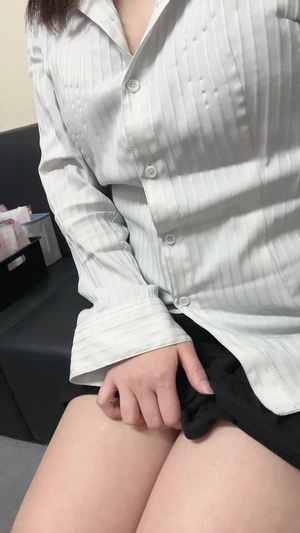 出勤パンチラ(13338) あおい (星組)