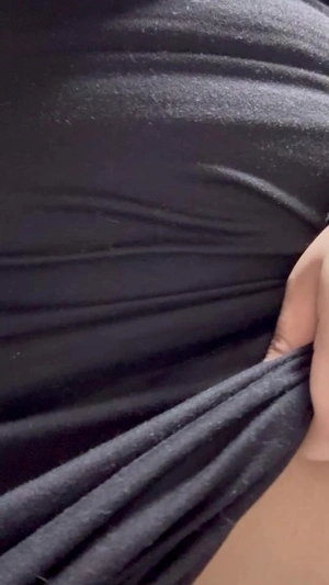 出勤パンチラ(13390) るる (昭和道(ショウワロード)松阪店)