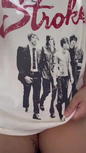 出勤パンチラ(13472) るる (昭和道(ショウワロード)松阪店)