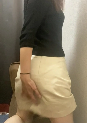 出勤パンチラ(14555) 花村まどか (五十路マダム 三重松阪店)