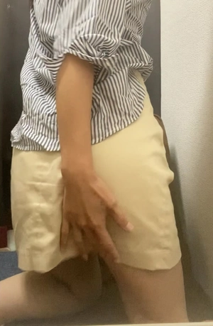 出勤パンチラ(15747) 花村まどか (五十路マダム 三重松阪店)