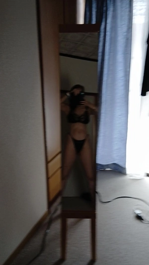 出勤パンチラ(16003) 園田(そのだ） (昭和道(ショウワロード)松阪店)