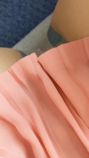 出勤パンチラ(3779) 水瀬　ななこ (De愛急行　松阪店)