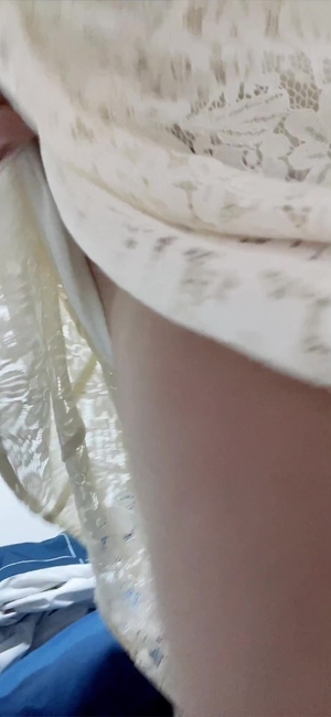 出勤パンチラ(4809) 足立 (昭和道(ショウワロード)松阪店)