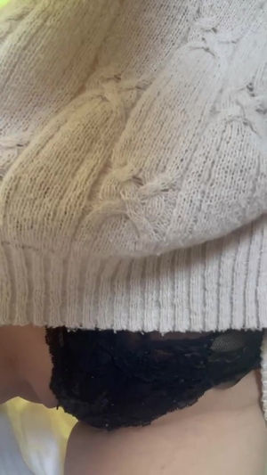 出勤パンチラ(7205) あゆみ (愛特急2006三重本店)