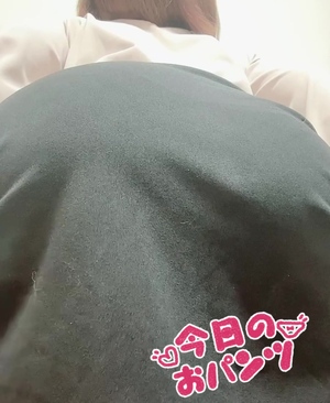 出勤パンチラ(9076) 椿　ゆん (101（ICHI MARU ICHI）)