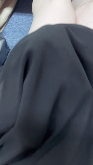 出勤パンチラ(9573) 栗田優里 (五十路マダム 三重松阪店)