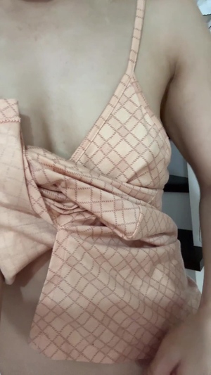 出勤パンチラ(9979) ゆい (愛特急2006三重本店)