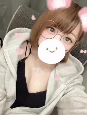 女の子動画(8359) うみ (愛特急2006三重本店)